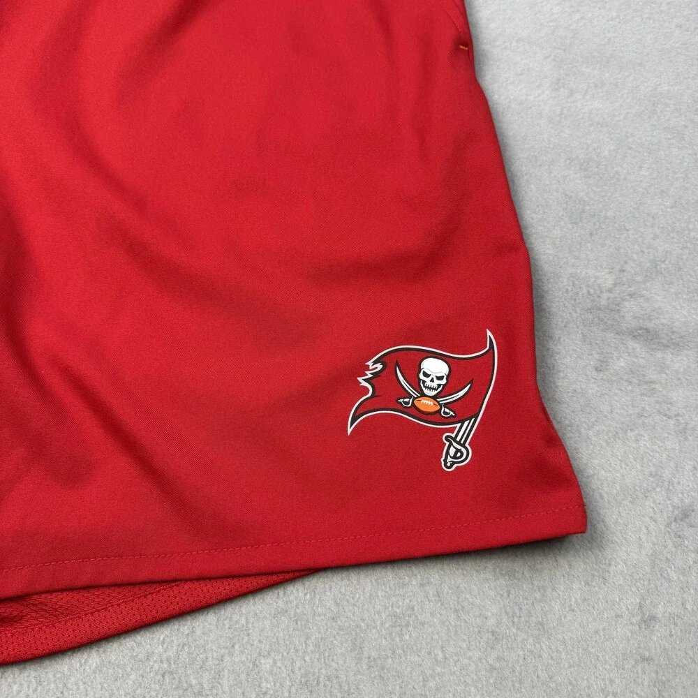 Tampa Bay Buccaneers Shorts Mens Large Red NFL Football Nike Dri-FIT Performance